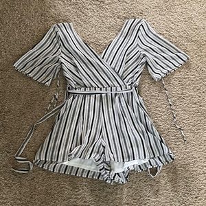 Striped jumpsuit (short)